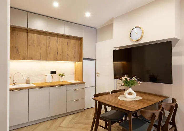 Bedthoven Premium Self Check-in & Parking Tychy